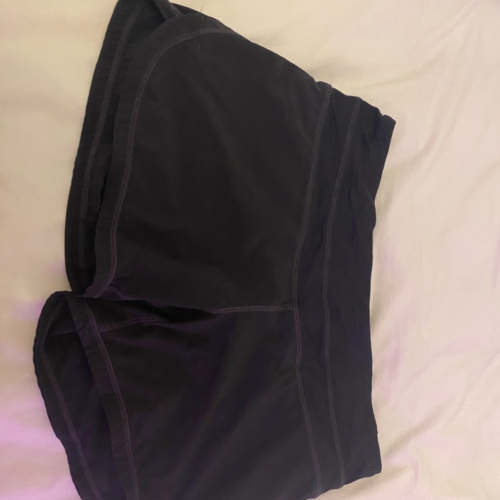 Size 4 lululemon shorts